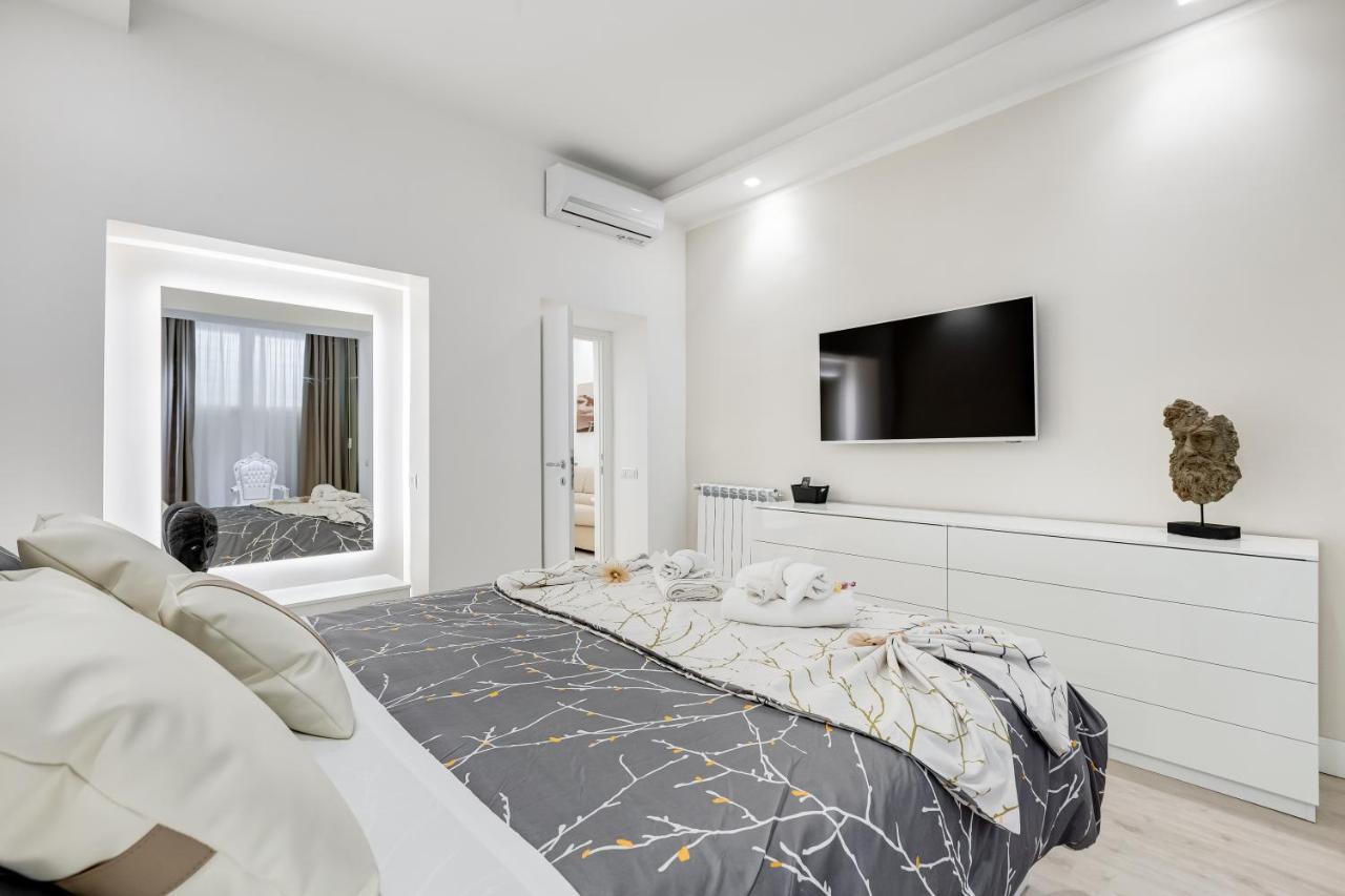 Bmga L The White Crown Apartment In Testaccio Rome Exterior photo