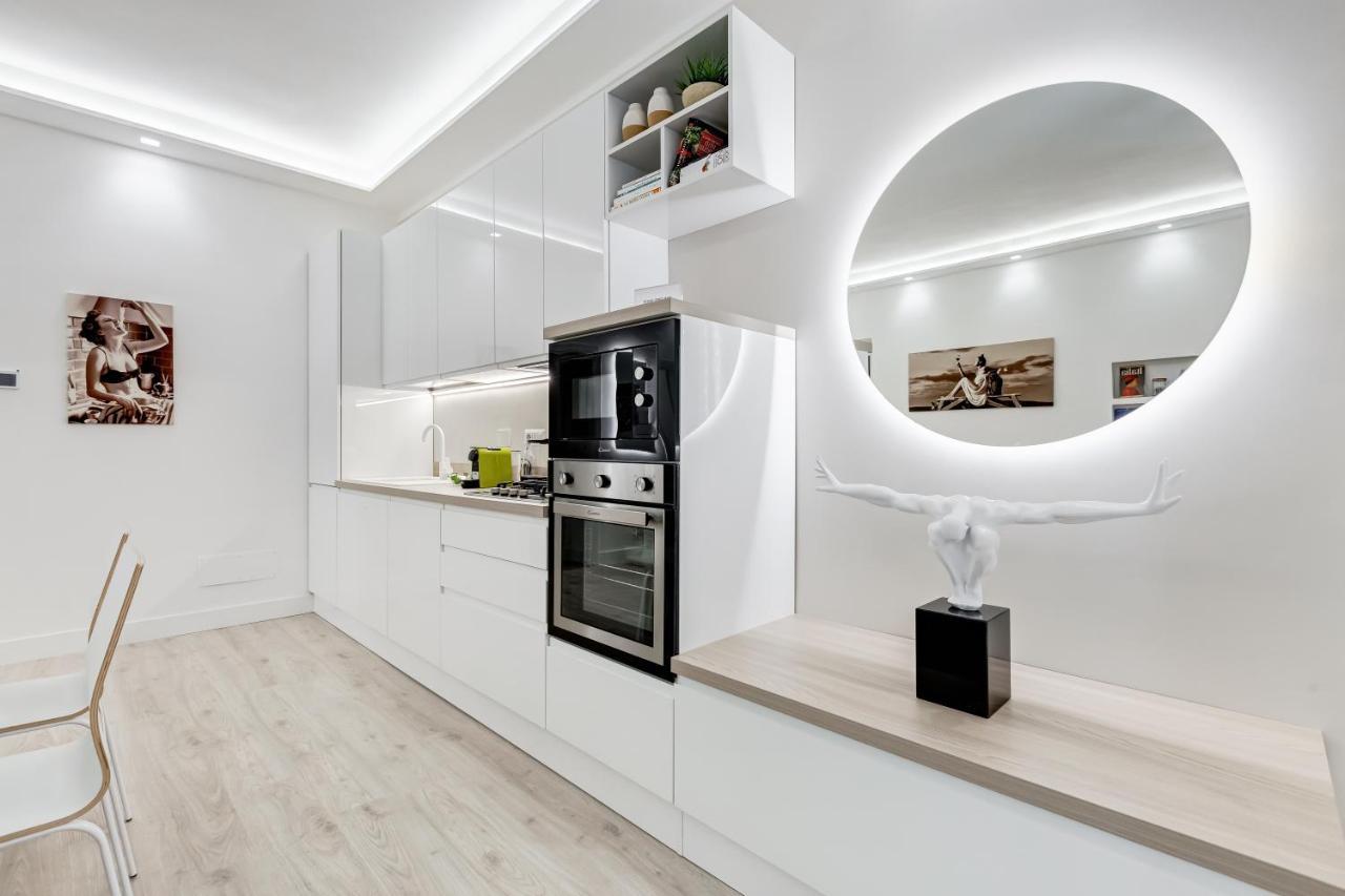 Bmga L The White Crown Apartment In Testaccio Rome Exterior photo